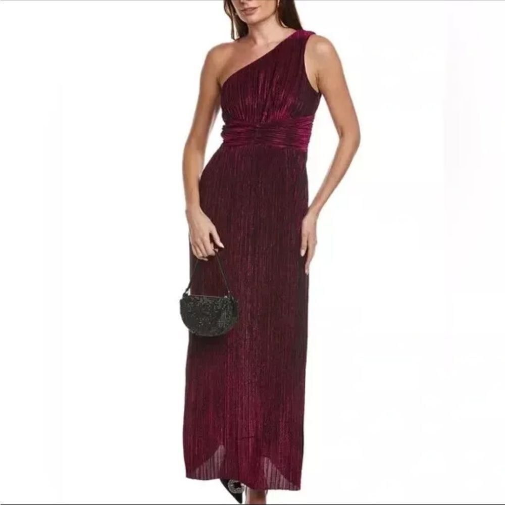 Taylor Crinkle Metallic One-Shoulder Gown Size 2 shimmer maxi dress pleated